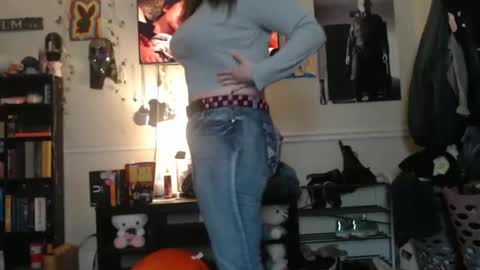 Snapshot of lilithafterdark22 chatting on March 28, 3:22 pm molly online show from March 28, 3:22 pm