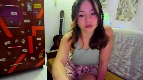 Snapshot of lilithintheeden chatting on February 12, 5:58 am Lilith online show from February 12, 5:58 am