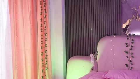 Snapshot of lilithluxor_ chatting on March 30, 4:41 pm Lilith online show from March 30, 4:41 pm