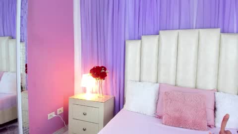 Lilith  online show from December 4, 4:10 am