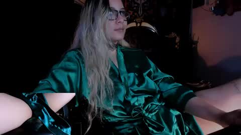 lilithmystic01 online show from January 11, 4:14 pm