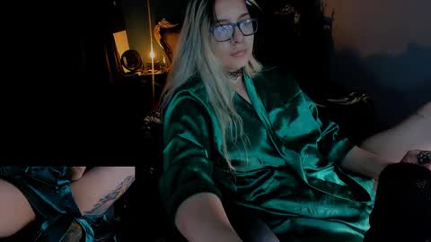 lilithmystic01 online show from January 11, 8:54 pm