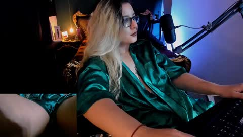 lilithmystic01 online show from January 19, 11:56 am