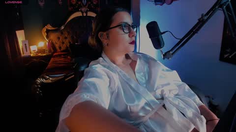 lilithmystic01 online show from January 20, 9:35 am