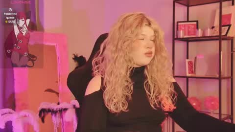 LilithNelson online show from March 17, 5:05 pm