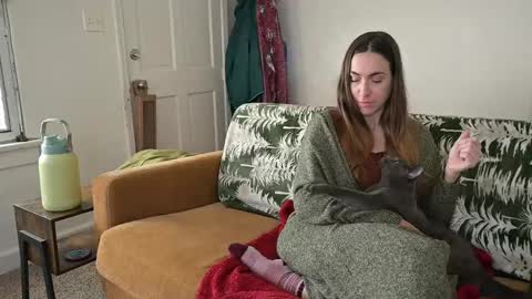 L online show from January 15, 5:27 pm