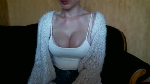 Snapshot of lilithris chatting on May 14, 4:14 pm Lenkaa777 online show from May 14, 4:14 pm