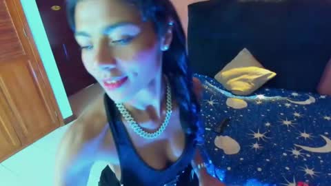 Snapshot of lilithsabeth chatting on December 13, 2:54 am lilithsabeth online show from December 13, 2:54 am
