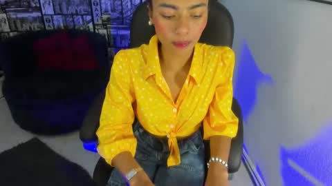 Snapshot of lilithsabeth chatting on January 21, 1:29 am lilithsabeth online show from January 21, 1:29 am