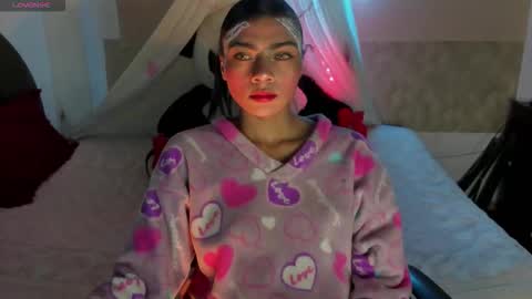 lilithsabeth online show from November 4, 8:24 am