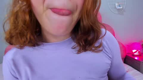 lilithsmith__ online show from January 15, 9:30 pm