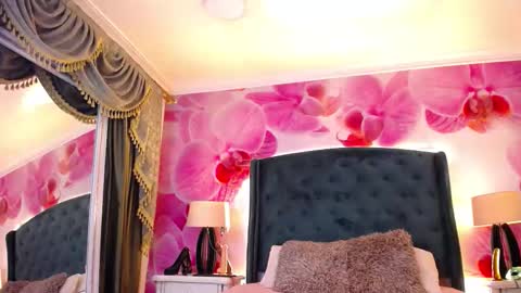 Lilith Snoop online show from November 13, 3:11 pm