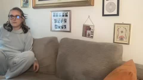 lilldaddysgirl online show from November 17, 6:24 pm