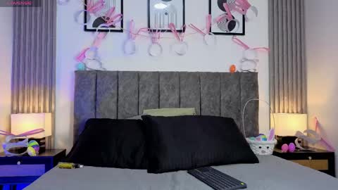 Snapshot of lillian_lee1 chatting on April 3, 10:08 pm lillian_lee1 online show from April 3, 10:08 pm