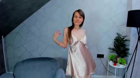 lillian_white1 online show from December 15, 1:35 am