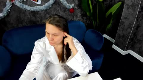 lillian_white1 online show from December 29, 4:16 am