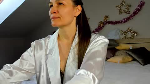 lillian_white1 online show from January 22, 6:10 am