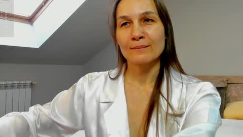 lillian_white1 online show from February 12, 8:16 am