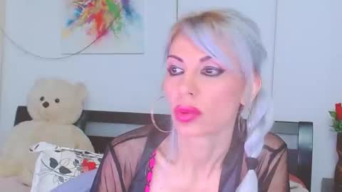 Snapshot of lillianasara chatting on March 20, 9:30 pm Lara online show from March 20, 9:30 pm