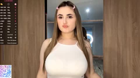 Amelia online show from December 19, 1:29 pm