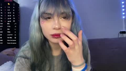 Amelia online show from April 3, 11:52 am