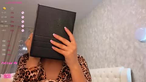 Snapshot of lilliasweety chatting on March 10, 12:48 pm Lara Angel online show from March 10, 12:48 pm