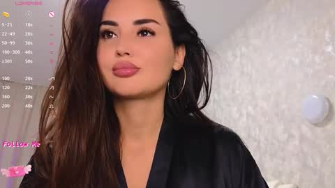 Snapshot of lilliasweety chatting on October 25, 3:03 am Lara Angel online show from October 25, 3:03 am