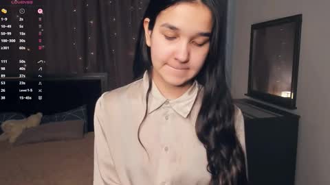 Celina Lillie online show from January 16, 7:34 am