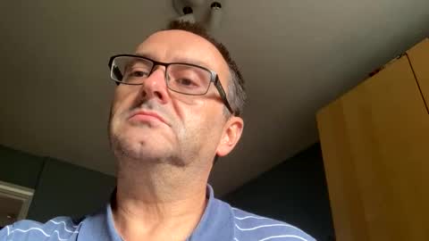 lills16 online show from October 13, 12:05 pm