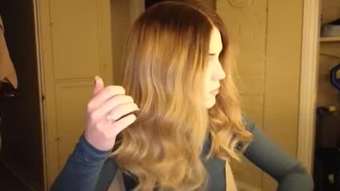 Snapshot of lilly_adams88 chatting on February 22, 4:24 am lilly_adams88 online show from February 22, 4:24 am