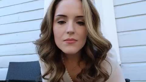 Snapshot of lilly_adams88 chatting on February 27, 10:10 pm lilly_adams88 online show from February 27, 10:10 pm