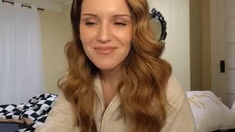 lilly_adams88 online show from May 6, 1:14 am