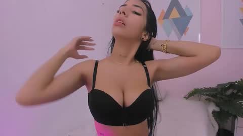 Sweety Lilly Love  online show from February 21, 4:19 pm