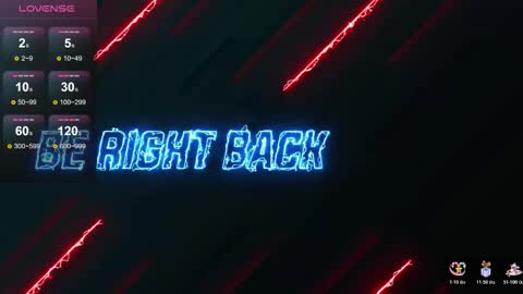 Snapshot of lilly_pretty_love chatting on December 15, 1:32 am Lilly online show from December 15, 1:32 am