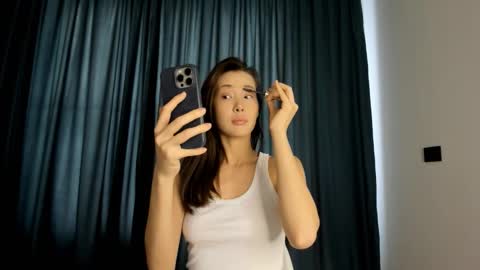 lilly online show from February 22, 3:51 am