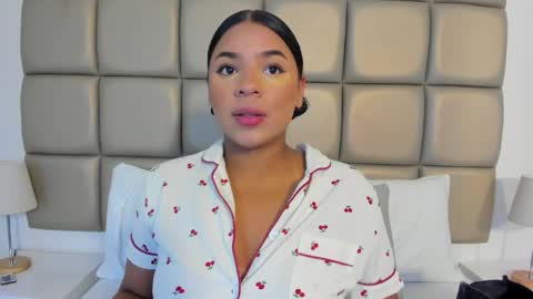 Lilly  online show from May 11, 3:34 am