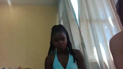 lillylee112 online show from May 7, 9:03 am