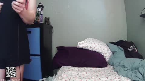 Snapshot of lillylovings chatting on September 13, 11:04 pm LillyLovings online show from September 13, 11:04 pm