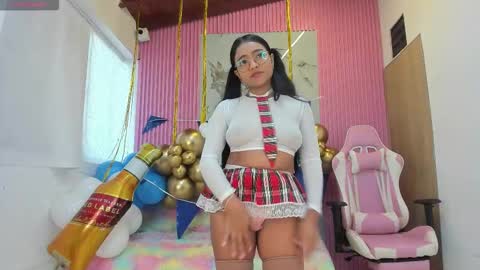 Snapshot of lillyy16 chatting on September 23, 11:02 am lillyy16 online show from September 23, 11:02 am