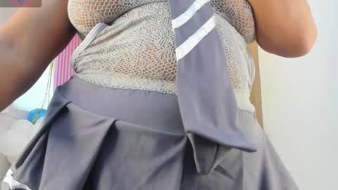 Snapshot of lillyy16 chatting on October 7, 11:07 am lillyy16 online show from October 7, 11:07 am