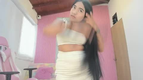 lillyy16 online show from May 6, 11:04 am