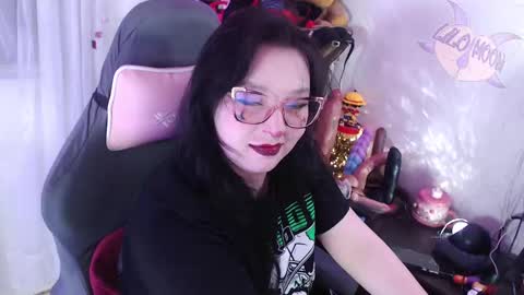 Lilo  online show from October 2, 1:51 pm