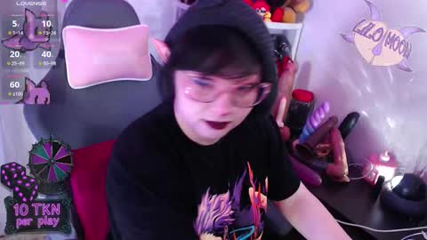 Lilo  online show from November 15, 1:51 pm