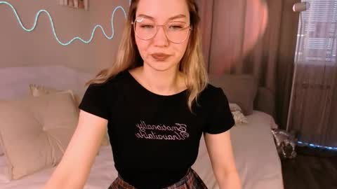 Snapshot of lilosims chatting on October 16, 6:25 am Lilo online show from October 16, 6:25 am