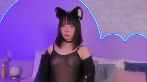 Snapshot of lilou_albrecht chatting on September 27, 2:22 pm Lilou online show from September 27, 2:22 pm