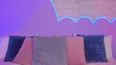 Snapshot of lilou_albrecht chatting on October 7, 12:02 pm Lilou online show from October 7, 12:02 pm