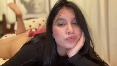 lilprincessxoxo_ online show from October 7, 5:37 am
