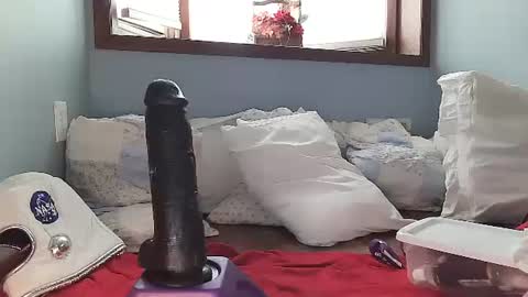 Snapshot of lilrosiedoll chatting on December 11, 5:26 pm Lilrosiedoll online show from December 11, 5:26 pm