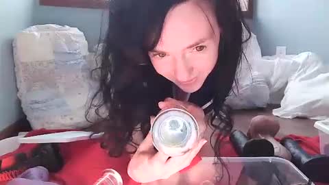 Snapshot of lilrosiedoll chatting on January 20, 5:59 pm Lilrosiedoll online show from January 20, 5:59 pm