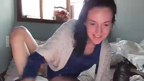 Snapshot of lilrosiedoll chatting on March 4, 5:24 pm Lilrosiedoll online show from March 4, 5:24 pm